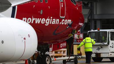 Norwegian Air Shuttle bonuses cause political row
