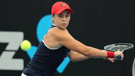 Ash Barty hopes for home party as Serena Williams keeps up chase