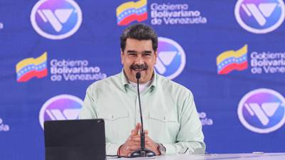 US officials hold Venezuela meetings amid hunt for alternative oil supplies