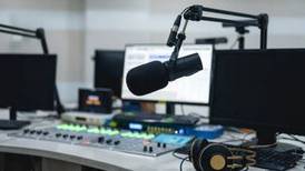 Council leader considers inquiry into radio station contacts
