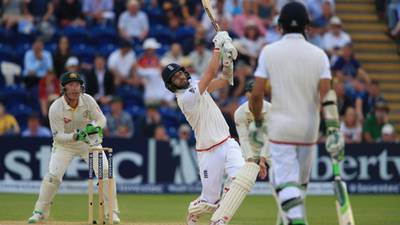 England play it fast and lose to set Australia target of 412