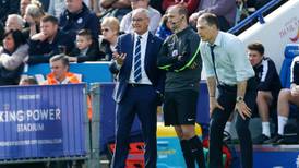 Battling Leicester keep title dream alive