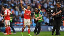 Wenger says Alexis Sánchez will stay at Arsenal