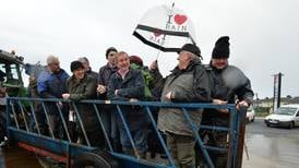 Taoiseach meets flood victims in Athlone after helicopter tour