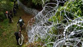 Migrant crisis: Hungary seeks support for new border fence