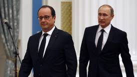 Hollande and Putin agree to work more closely to combat Islamic State