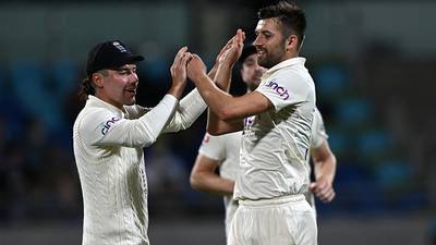 England take three late wickets but Australia end day two well on top