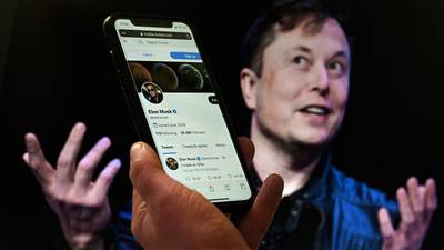 Elon Musk unveils €42bn financing package to fund Twitter bid