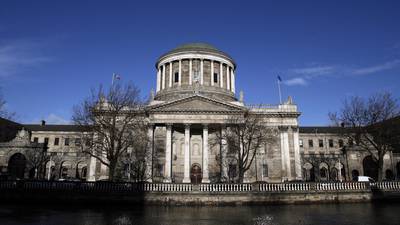 Woman with terminal cancer alleges misreporting of cervical smear, court hears