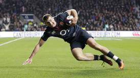 England overcome Argentina to extend winning run to 13 games